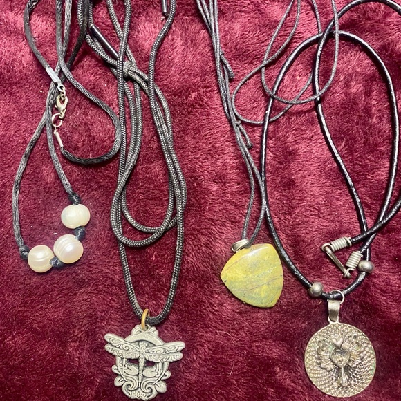 Black and Silver Tone Necklaces Collection with Bracelet with charms - Picture 10 of 15